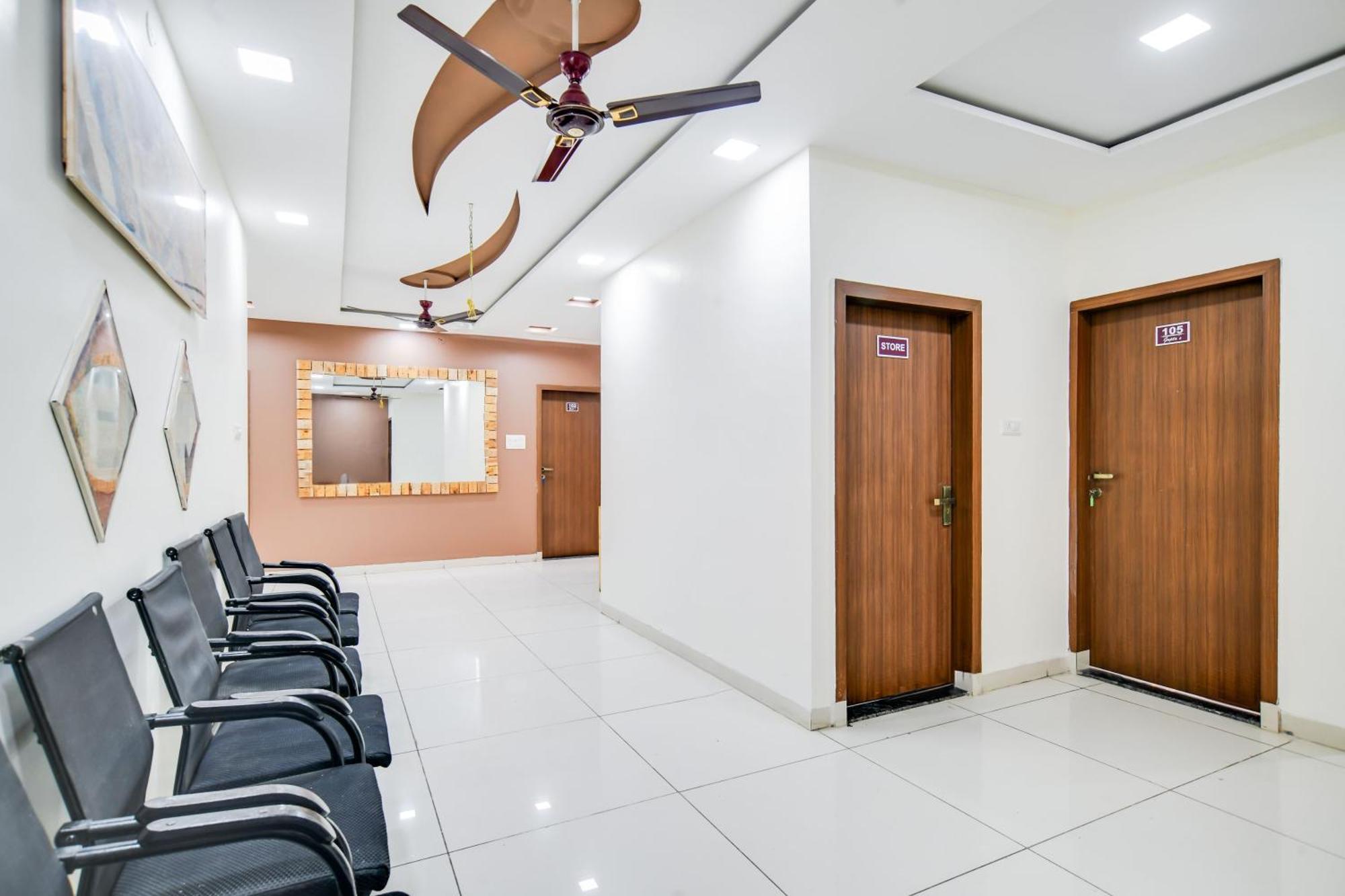 Super Collection O Indore Near Omax City 1 Kanadiya Екстериор снимка