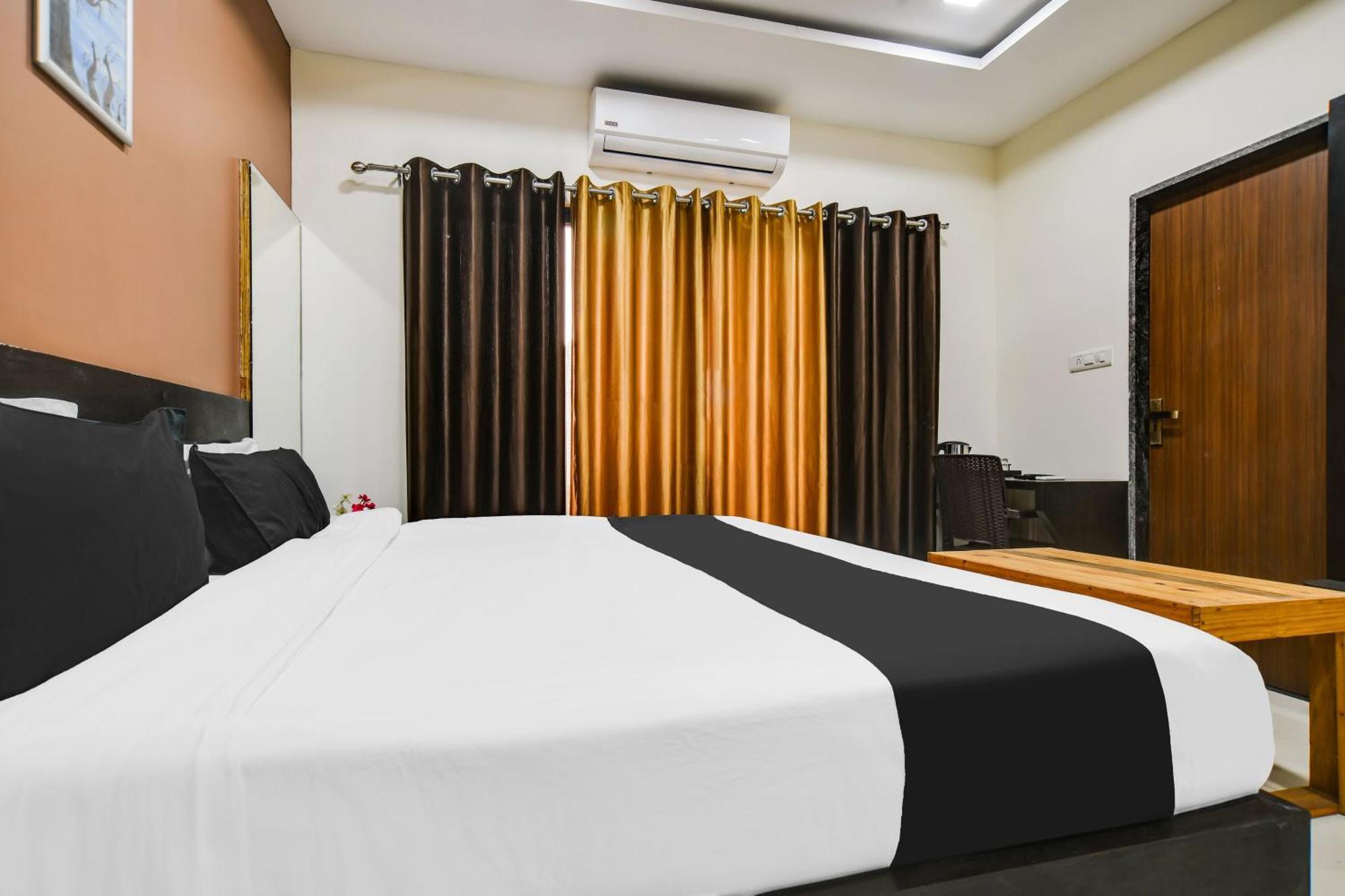 Super Collection O Indore Near Omax City 1 Kanadiya Екстериор снимка