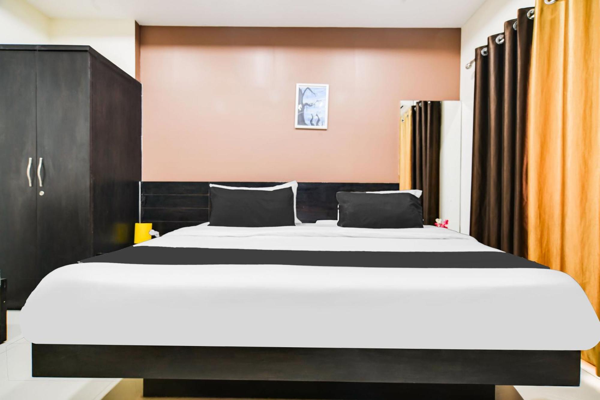 Super Collection O Indore Near Omax City 1 Kanadiya Екстериор снимка