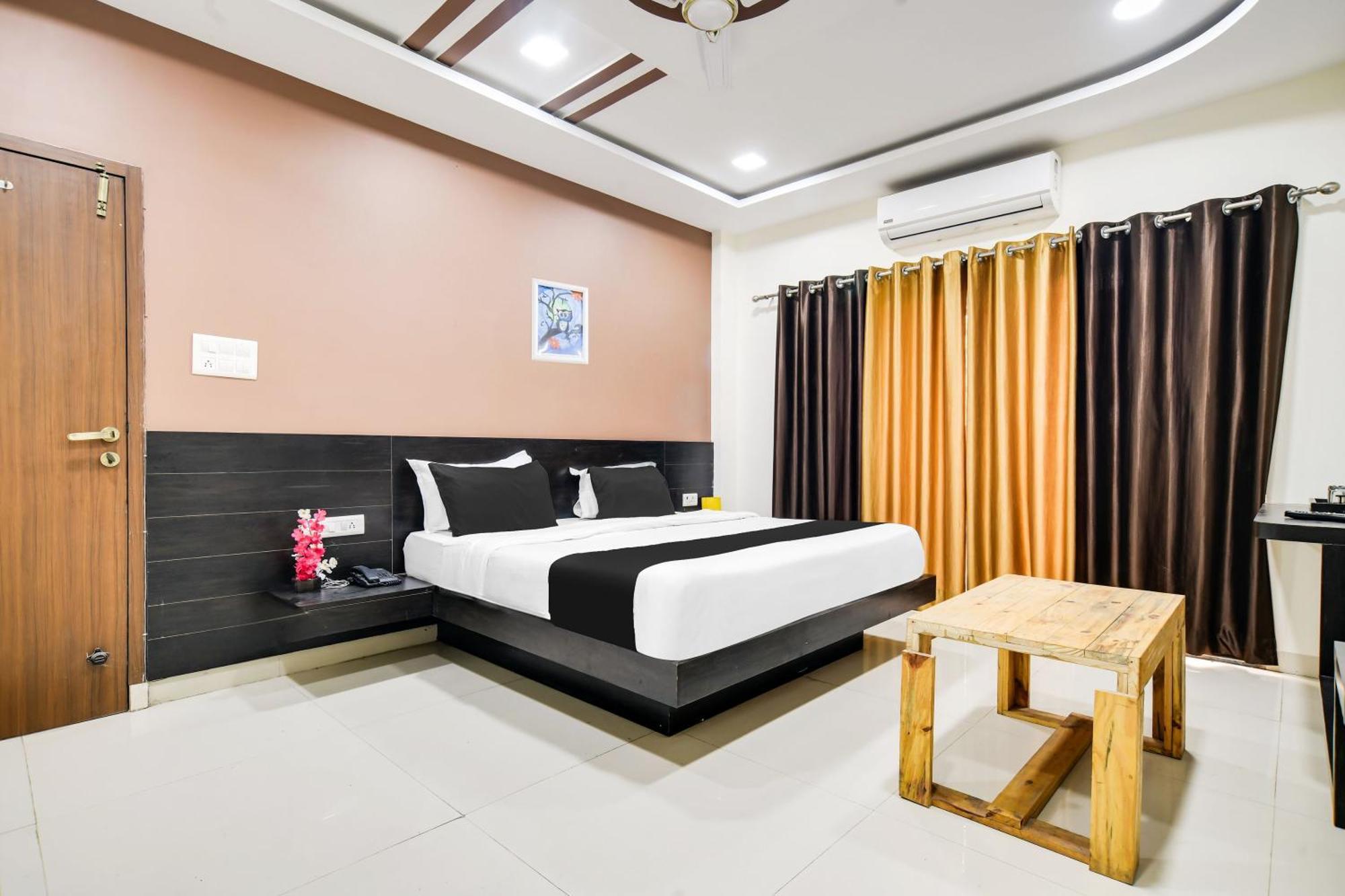 Super Collection O Indore Near Omax City 1 Kanadiya Екстериор снимка