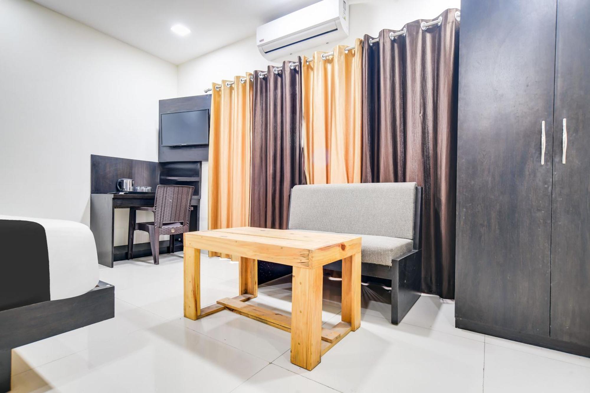 Super Collection O Indore Near Omax City 1 Kanadiya Екстериор снимка